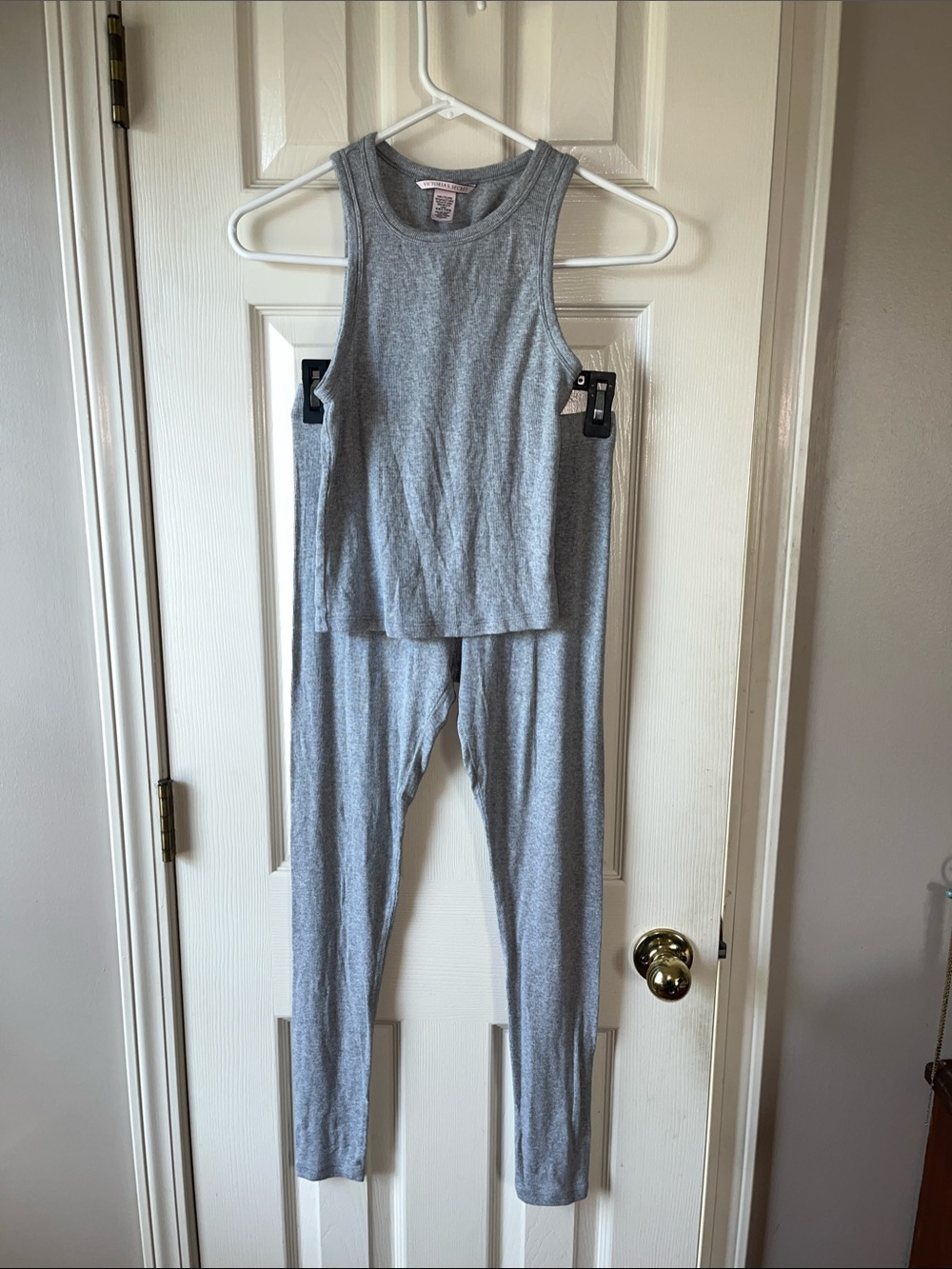 Victoria's Secret Light Gray Ribbed Tank Top and leggings sleep set XS